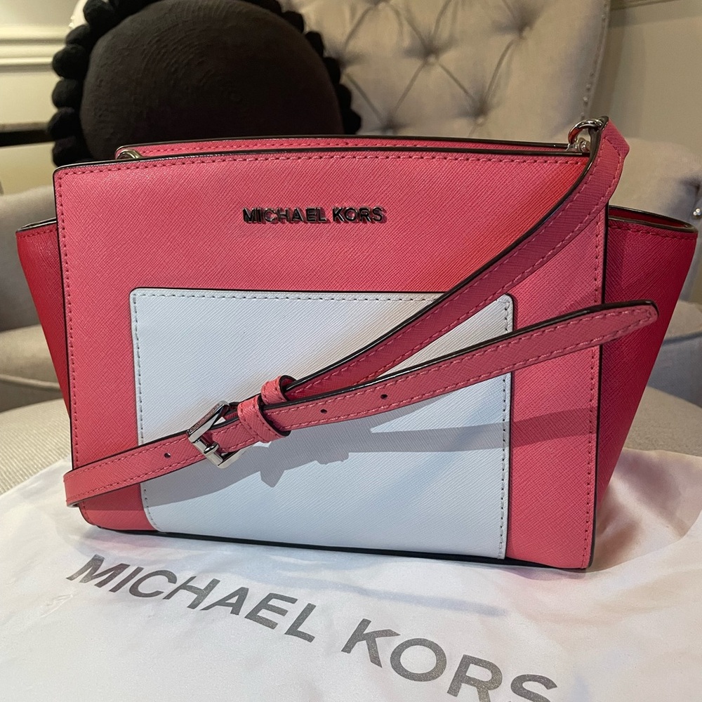Michael Kors Pink and White Crossbody Bag